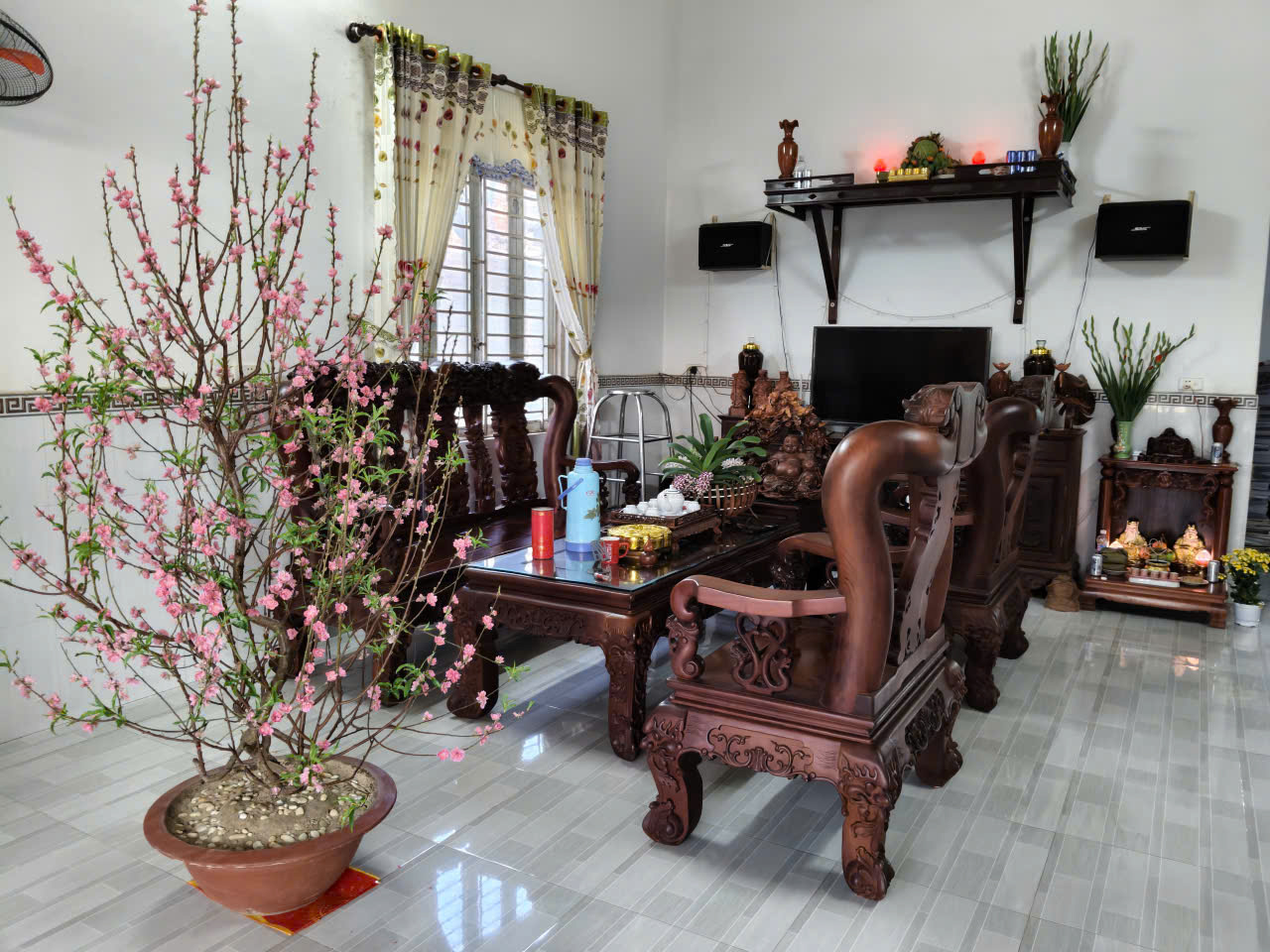 Trang trí ngày Tết